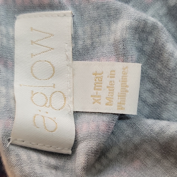 a:glow Maternity Maxi Dress - Picture 7 of 7